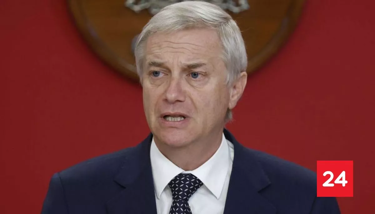 #Nacional 

Presidente Kast y agresión a ministra Lincolao: “Grupo ideologizado que tiene solo un objetivo: silenciar y amedrentar”

Más detalles ⬇