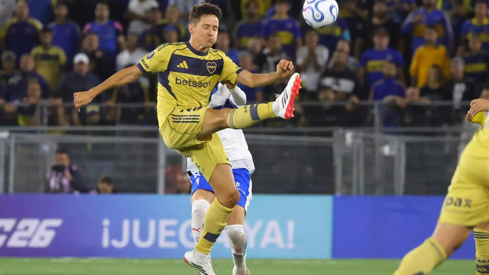 Ander Herrera jugando ante la Universidad Católica