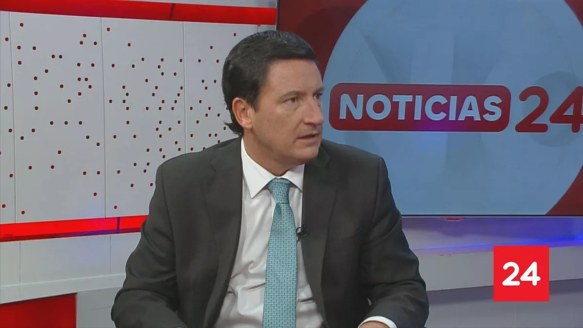 Senador Squella: “En esta avivada de pasar gente de honorarios a contrata hay una sinvergüenzura pero no necesariamente un tipo penal”