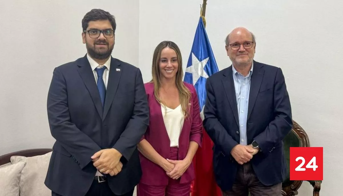 #Nacional 

Presidente Kast designa a Patricio Dussaillant como nuevo presidente del directorio de TVN 

Más detalles ⬇