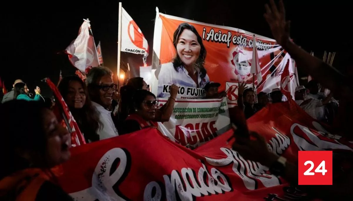 #Internacional 

Récord de 35 candidatos: en Perú cierran campañas para elecciones presidenciales 

Más detalles ⬇