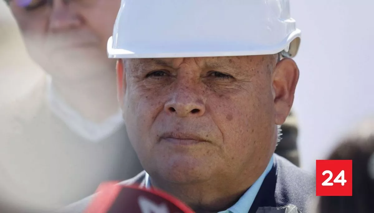 Gobernador Mundaca denuncia amenazas recibidas a través de redes sociales