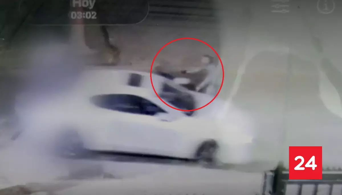 #Nacional 

El VIDEO del atropello de chofer a su copiloto tras evitar encerrona en Maipú 

Más detalles ⬇️