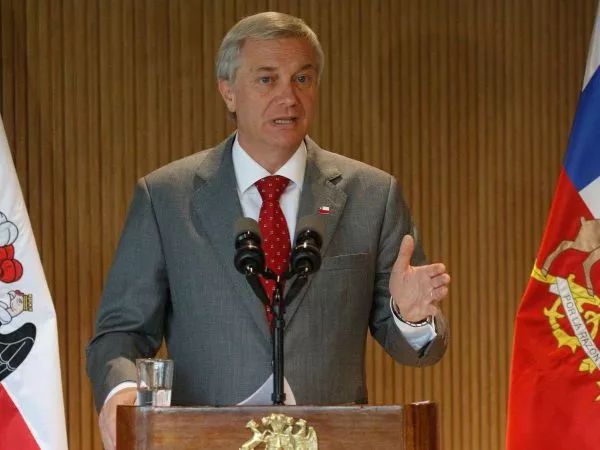 Presidente José Antonio Kast en un punto de prensa