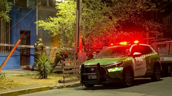 Diversas puñaladas: Carabineros confirma asesinato de mujer en calle de Santiago