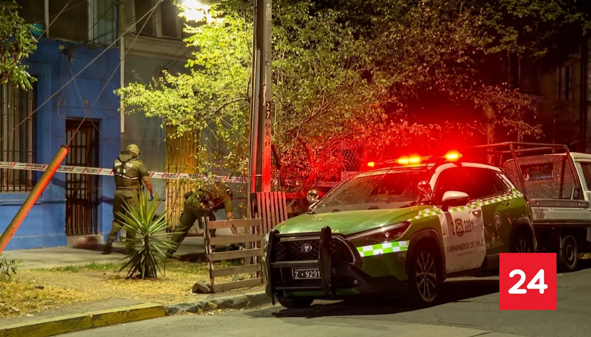 Diversas puñaladas: Carabineros confirma asesinato de mujer en calle de Santiago