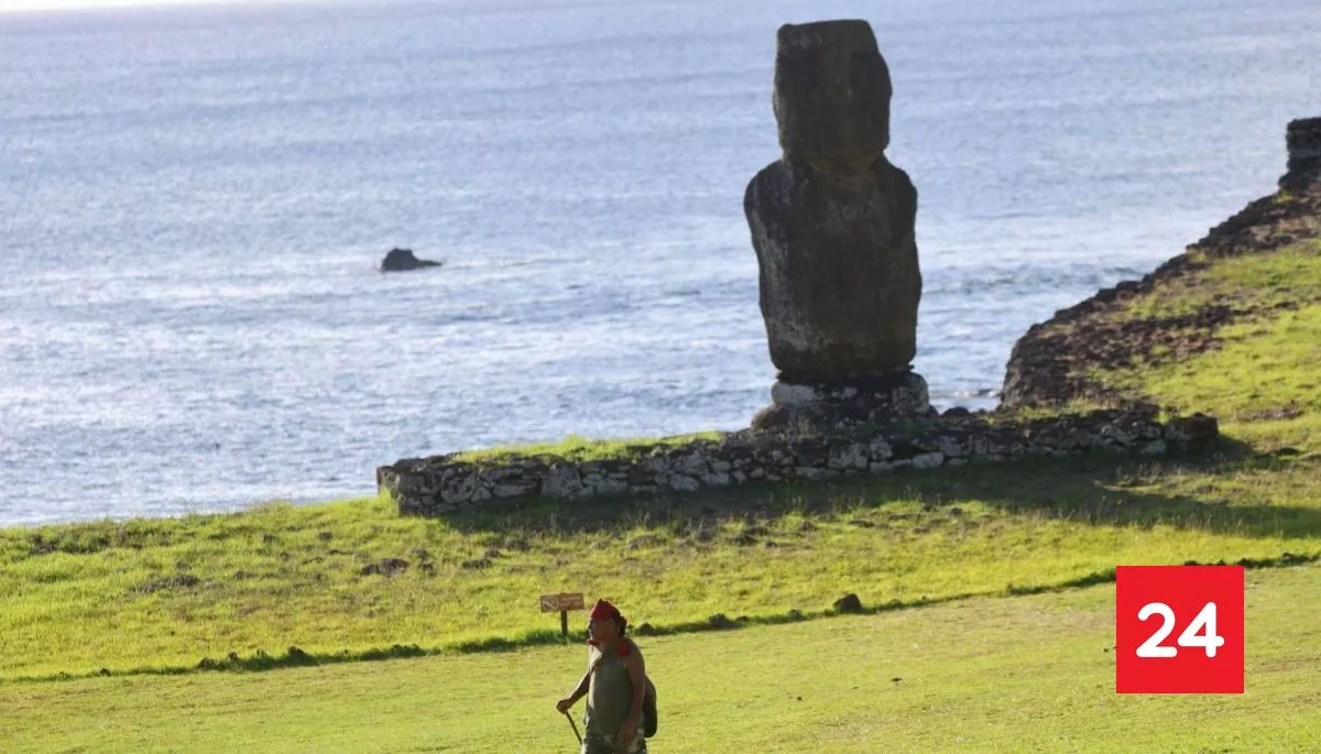 Turista estadounidense fue expulsado por causar daños en parque de Rapa Nui: fue multado con $4 millones