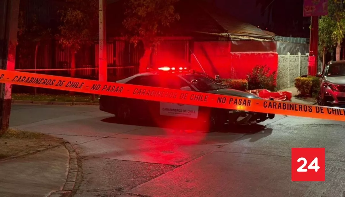 Investigan el fallecimiento de un hombre en plena vía pública en El Bosque: hay tres detenidos