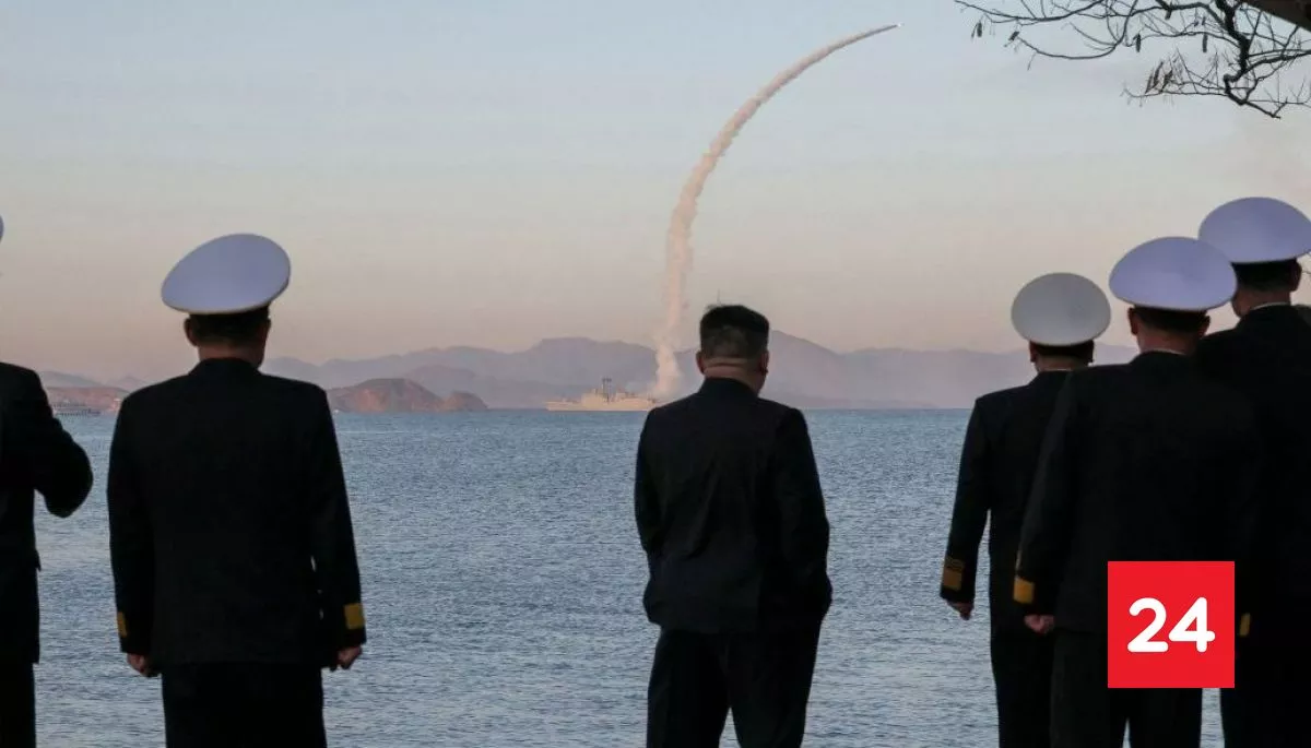 Corea del Norte lanza un misil balístico hacia el este