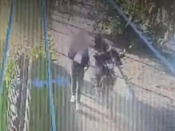 Buscan a acosador en motocicleta en San Bernardo