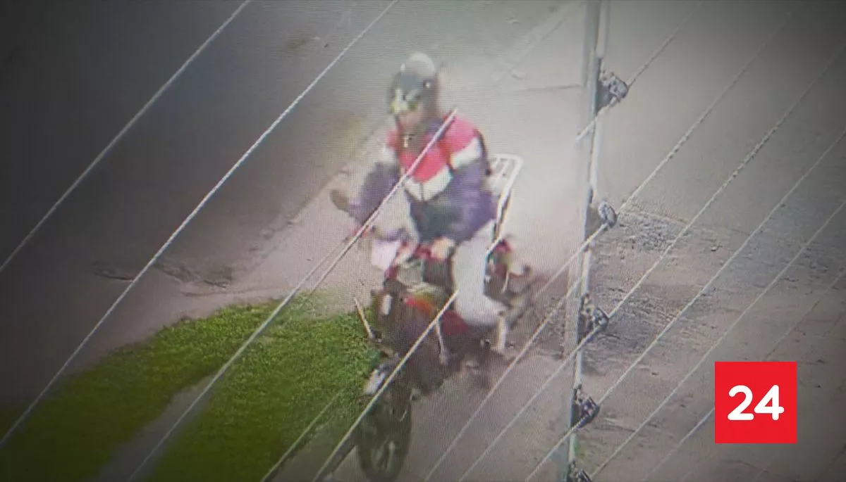 "Me siguió a mi trabajo": denuncian al "abusador motorizado" que ataca a mujeres