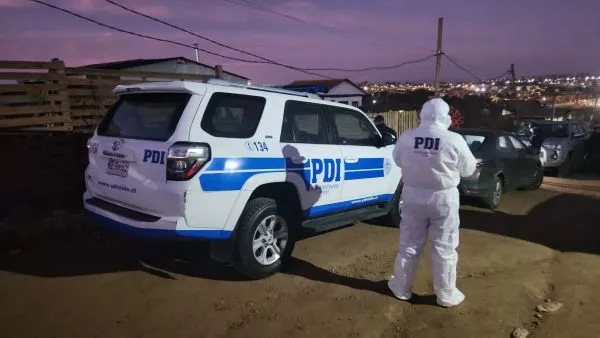 Doble parricidio en San Antonio: hombre mata a puñaladas a su padre y madre