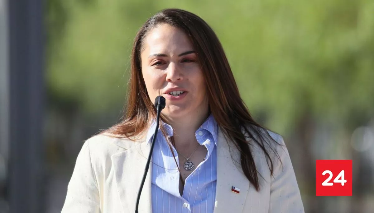 "Mis palabras no fueron las correctas": Ministra Duco se disculpa por declaración sobre "ropa linda" a deportistas