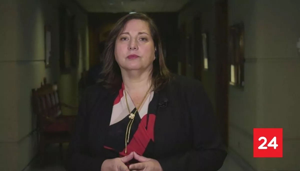 #Entrevistas24 

Vodanovic por megarreforma del Gobierno: “Nunca habíamos visto una reforma tributaria que busque que el Estado tenga menos recursos”

Más detalles ⬇️