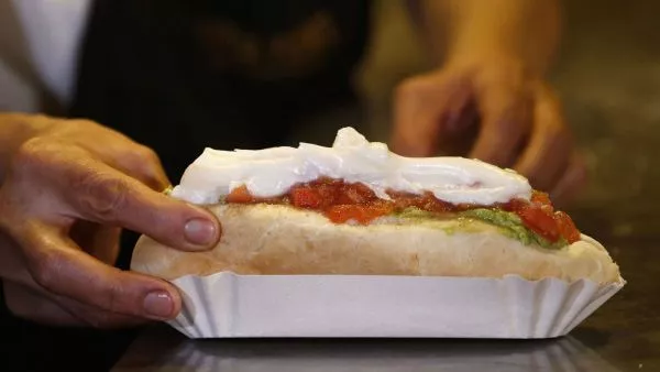 Día del Hot Dog: cadena de comida rápida lanza promociones por menos de $5 mil