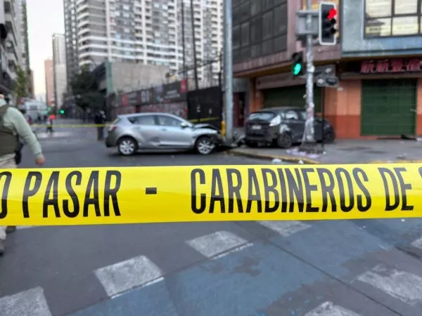 Carabinero ebrio es detenido por grave choque en Santiago