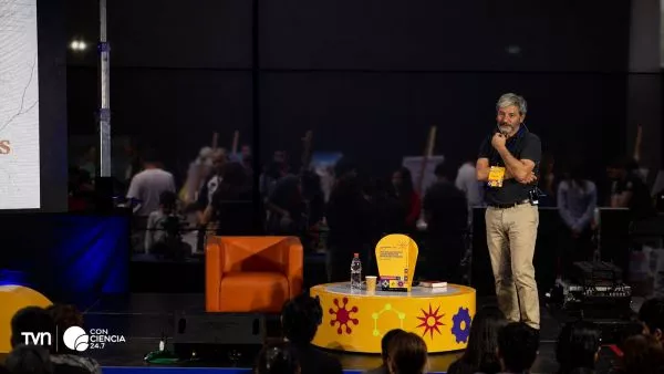 Adrián Palacios en Puerto de Ideas.