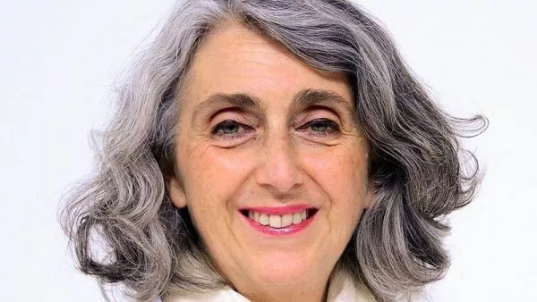 Presidente Kast elige a Eliana Rozas como presidenta del directorio de CNTV