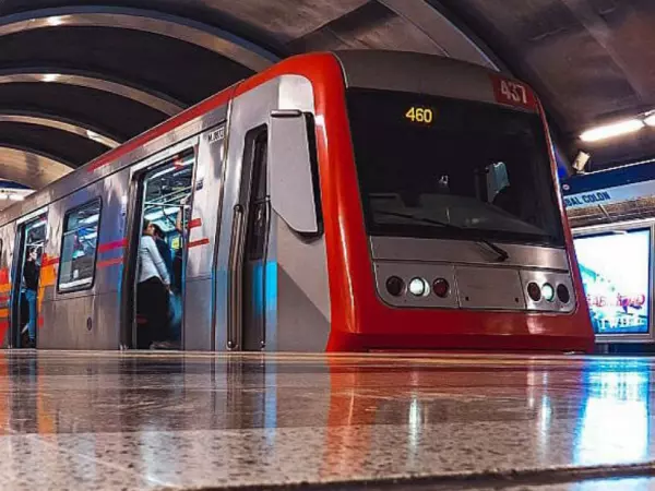 Avanza construcción de Línea 8 del Metro