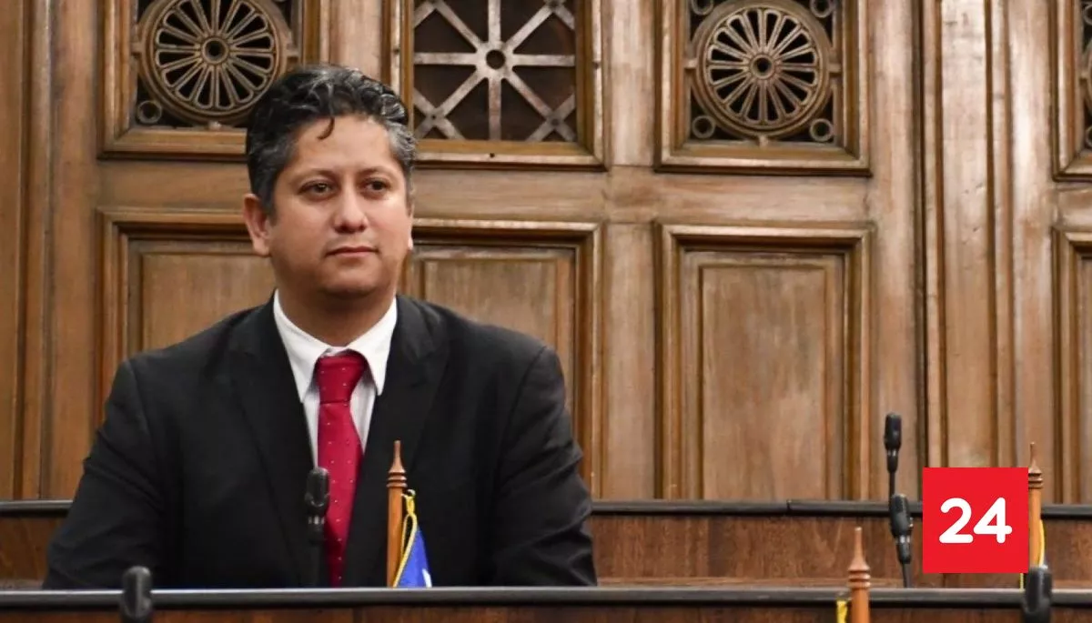 Exconstituyente fue condenado por abuso sexual de dos estudiantes en colegio de Alto Hospicio