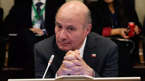El ministro de Hacienda, Jorge Quiroz, en la Comisión de Hacienda de la Cámara de Diputadas y Diputados