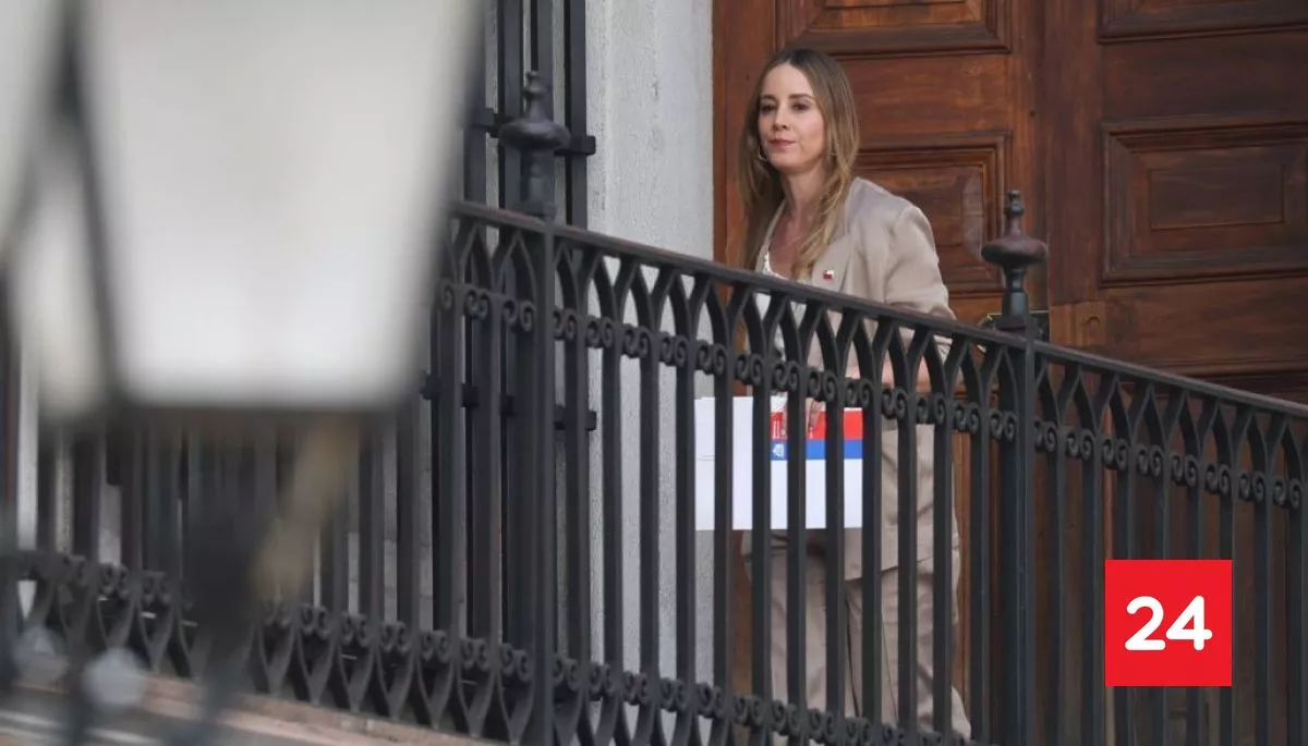 ⭕#AHORA24H 

Segegob y dictamen de Contraloría por ‘Estado en quiebra’: “Llevaremos adelante el proceso disciplinario instruido” 

Más detalles ⬇