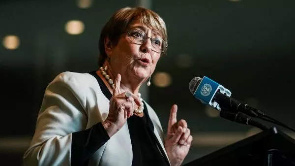 Michelle Bachelet en un punto de prensa de la ONU