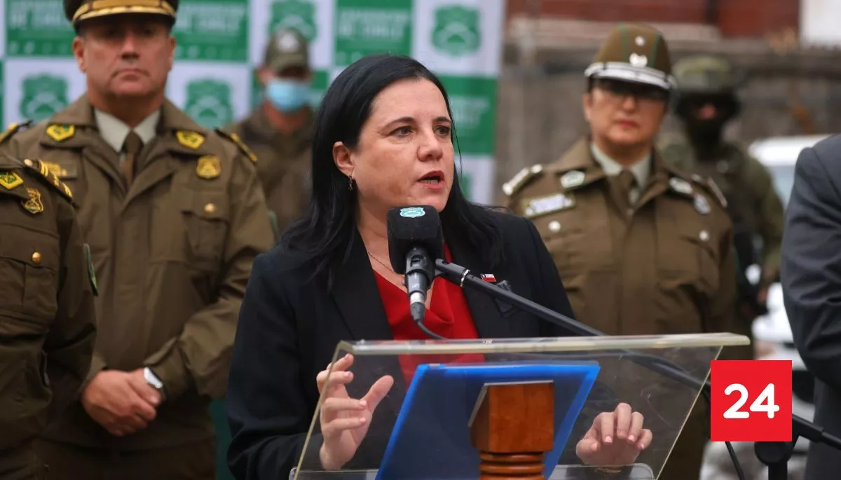 "Faltan 12.000 carabineros en las calles": Ministra Steinert apunta a un déficit policial