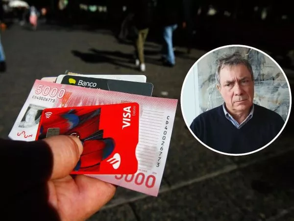Tarjetas, dinero y el economista Tomás Izquierdo