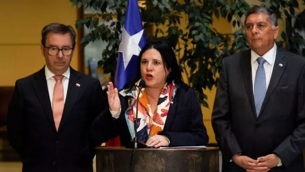 Steinert confirma disparos a blindados de Carabineros pero descarta heridos