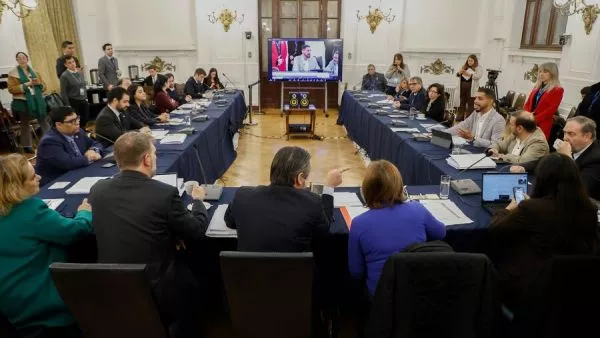 megarreforma gobierno kast