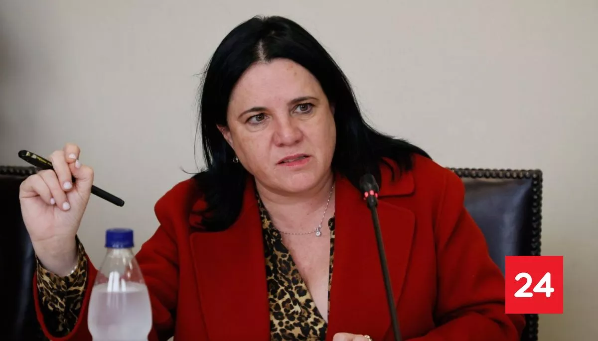 #Política 

Steinert reconoce que 
