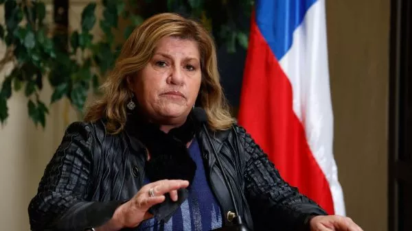 Diputada Gloria Naveillán en el Congreso