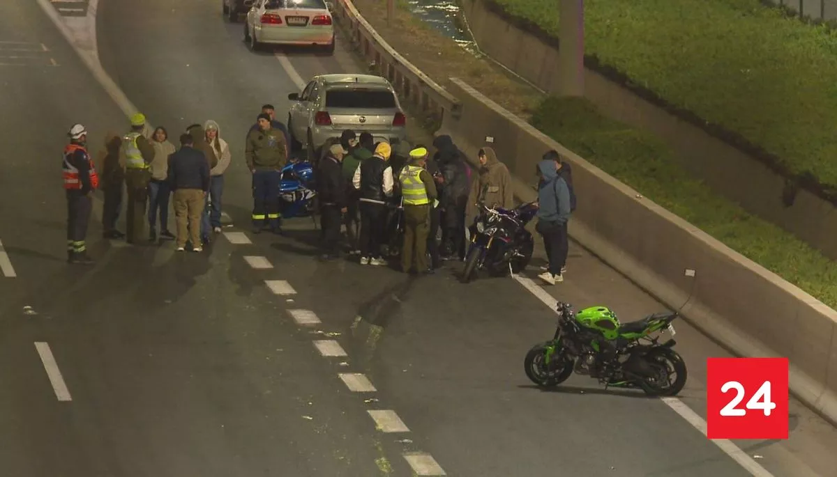 #Nacional 

Carabineros confirma detención de tres personas por fatal accidente en Ruta 5 

Más detalles⬇️