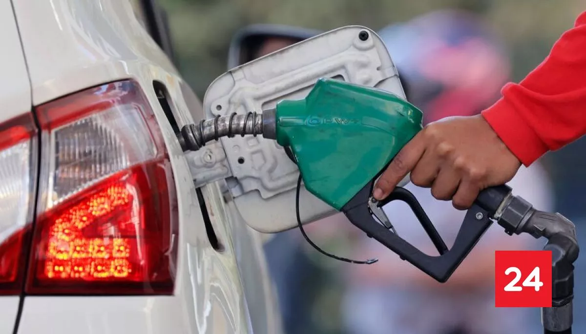 #Economía

Fuerte alza de la inflación en Chile: IPC de abril llega al 1,3%, marcado por bencinas y petróleo

Más detalles⬇️