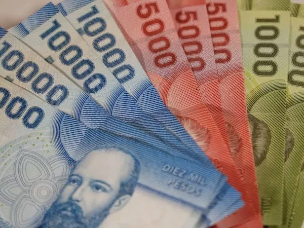 Billetes de distinta denominación