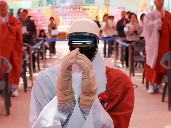 “Gabi”, robot humanoide budista.