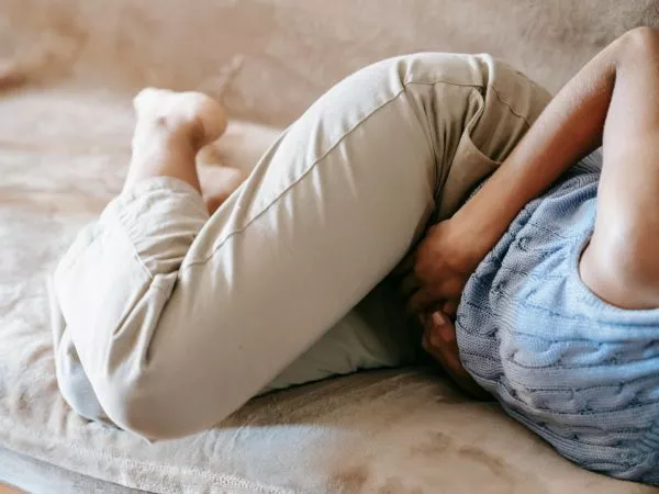 Cáncer de ovario: Síntomas, alertas y cómo tratarlo