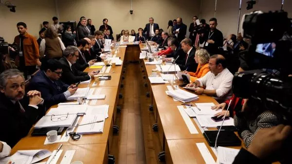 Comisión de Hacienda tramitando el Proyecto de Reconstrucción Nacional