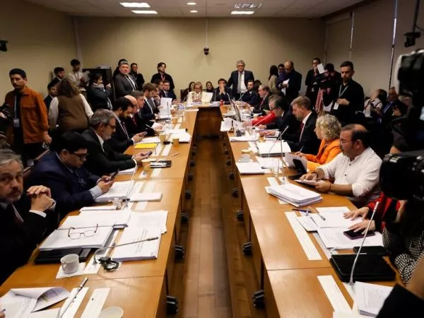 Comisión de Hacienda tramitando el Proyecto de Reconstrucción Nacional
