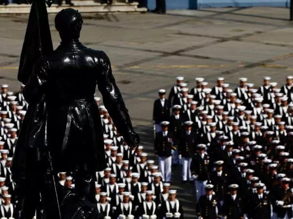 Desfile de las Glorias Navales en Valparaíso