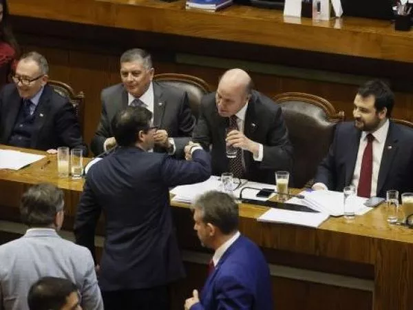 megarreforma gobierno kast