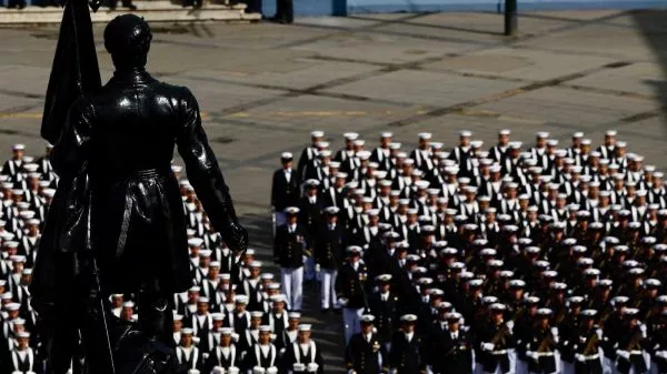 Desfile de las Glorias Navales en Valparaíso
