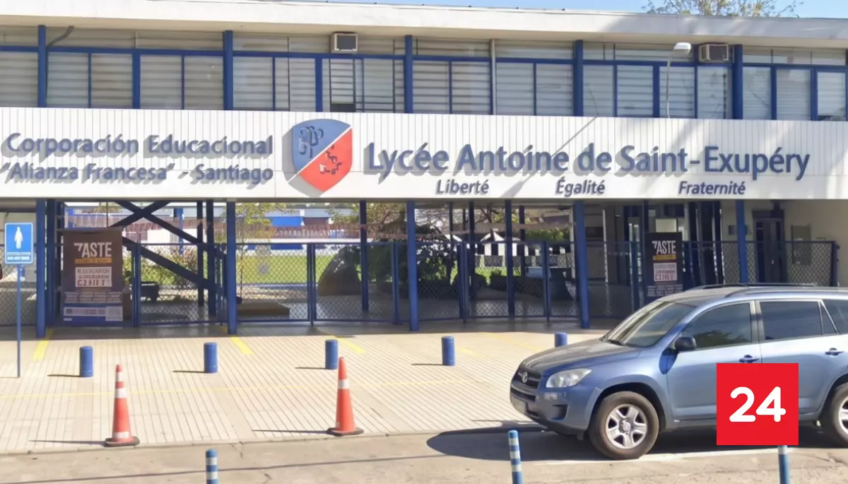 #Nacional

Justicia condena a colegio Alianza Francesa a pagar millonaria indemnización a padres de alumno 