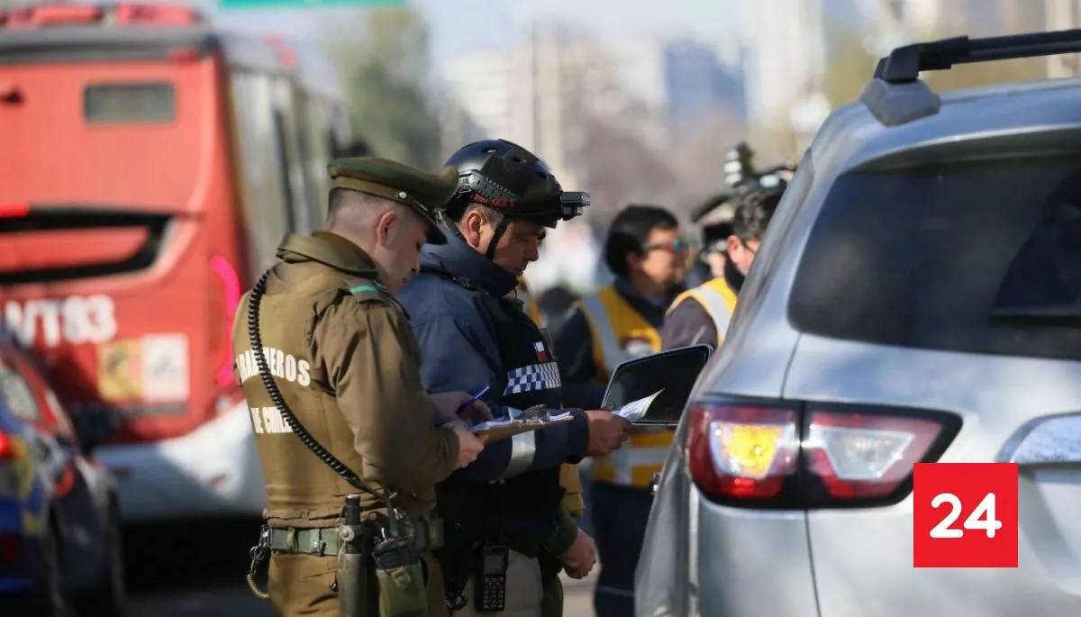 Restricción vehicular: revisa las patentes que no podrán circular este viernes 22 de mayo