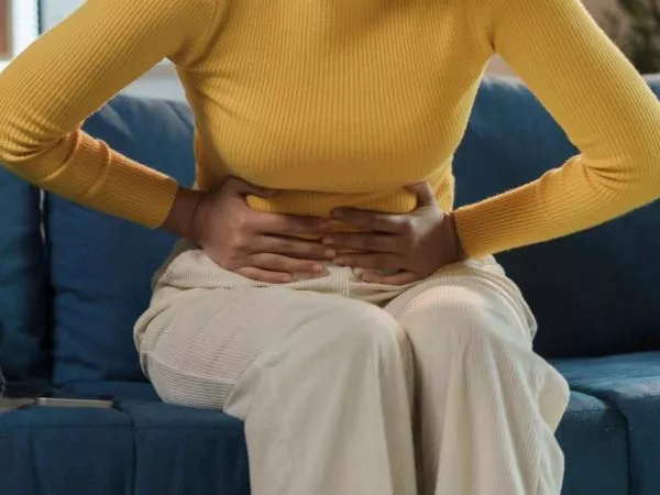 La emergencia ginecológica que puede confundirse con dolor abdominal