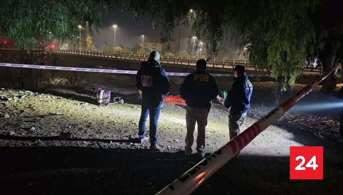 #Nacional 

Homicidio en Renca: autoridades investigan muerte de hombre en la ribera del río Mapocho 

Más detalles ⬇