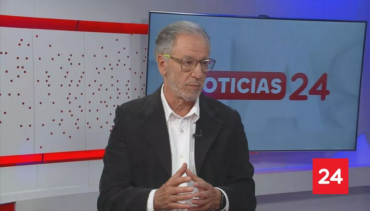 #Entrevistas24 

Álvaro García y acusación de Quiroz: “Es un error considerar que esos US$10 mil millones debían haber sido deuda” 

Más detalles ⬇