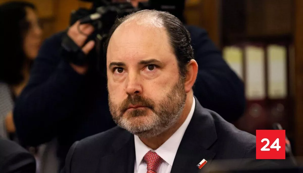 #Política 

Ministro Tomás Rau califica las cifras de desempleo como 
