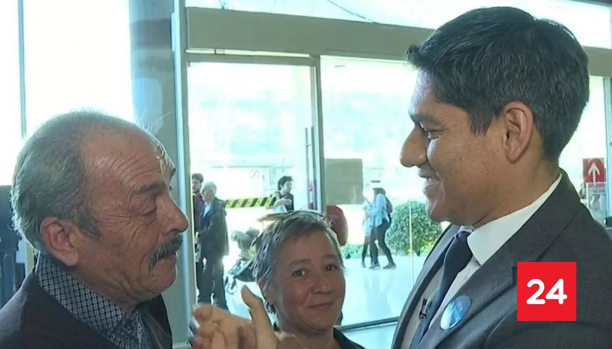 #Nacional

Día del Patrimonio: Chofer de Colina se emociona hasta las lágrimas tras conocer a Danny Linares en TVN

Más detalles ⬇️